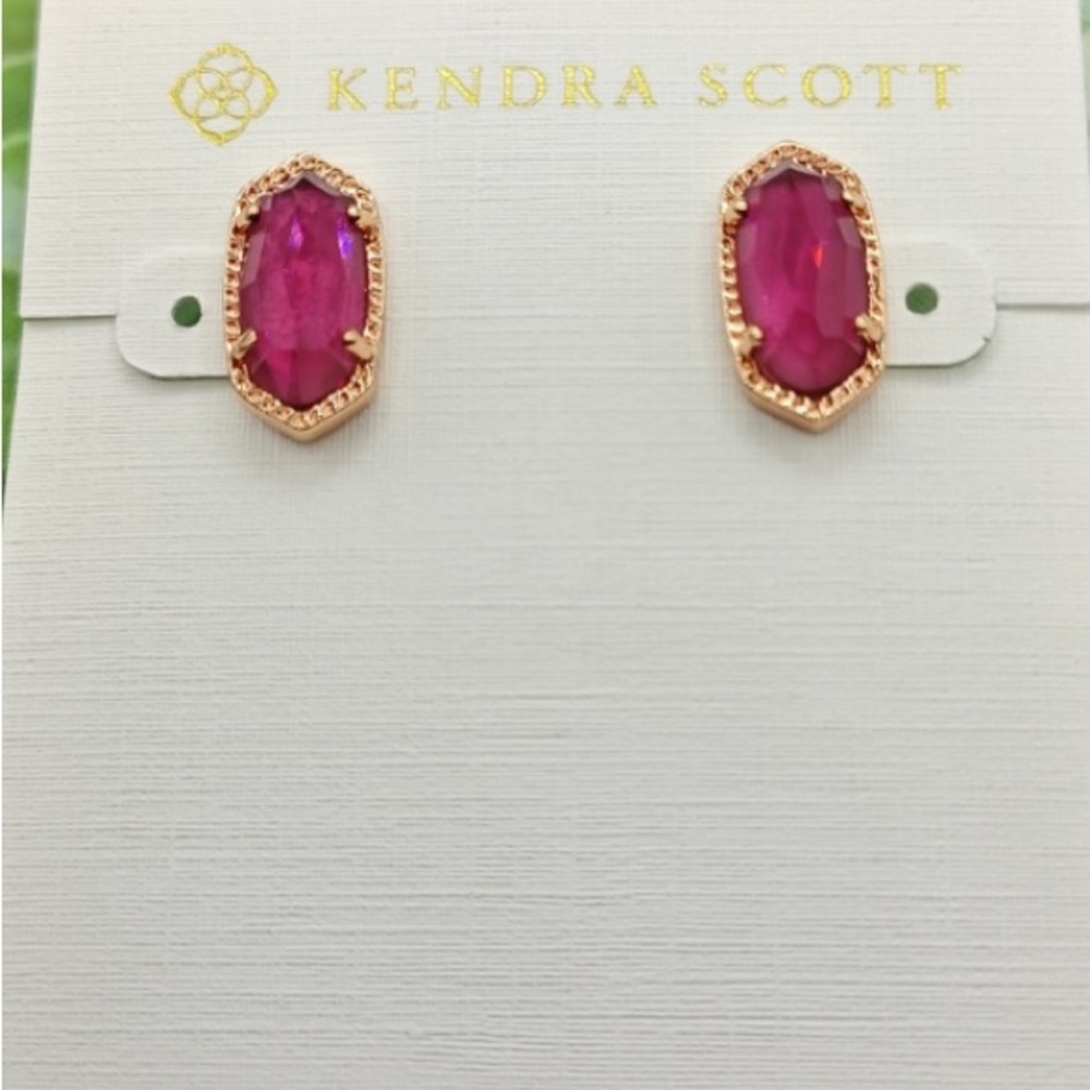KENDRA SCOTT ROSE GOLD ELLIE POSTS IN FUCHSIA PINK NEW ON CARD BEAUTIFUL!